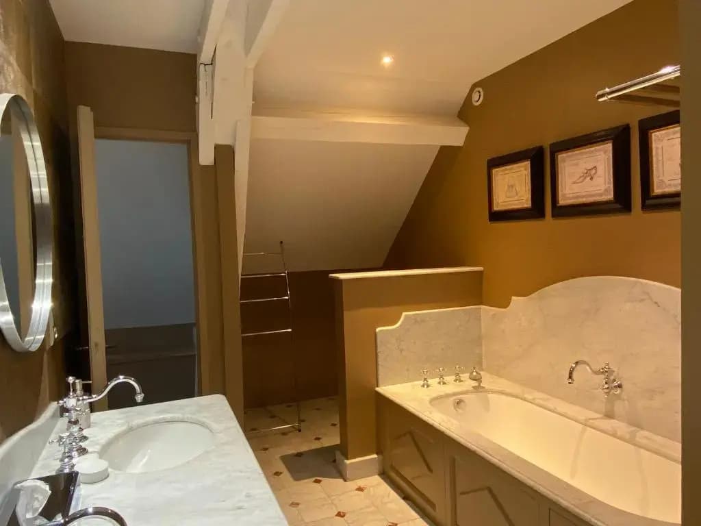 Demeure Saint Louis, Cité 10mn à pieds, PARKING Privé, BORNES 7,2 KW, AC, FULL WIFI - Photo 4
