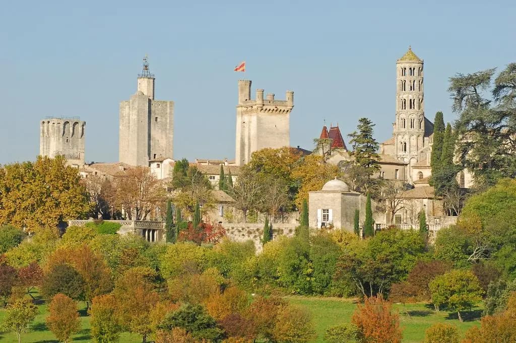 Logis Hotel Uzes Pont du Gard - Photo 1