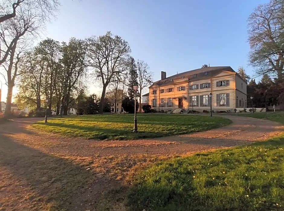 La Maison Verneuil - Photo 1