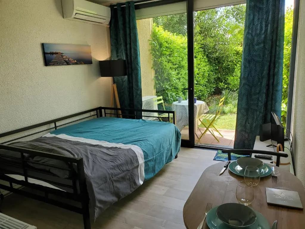 Appartement avec jardin privatif - Miniature 6