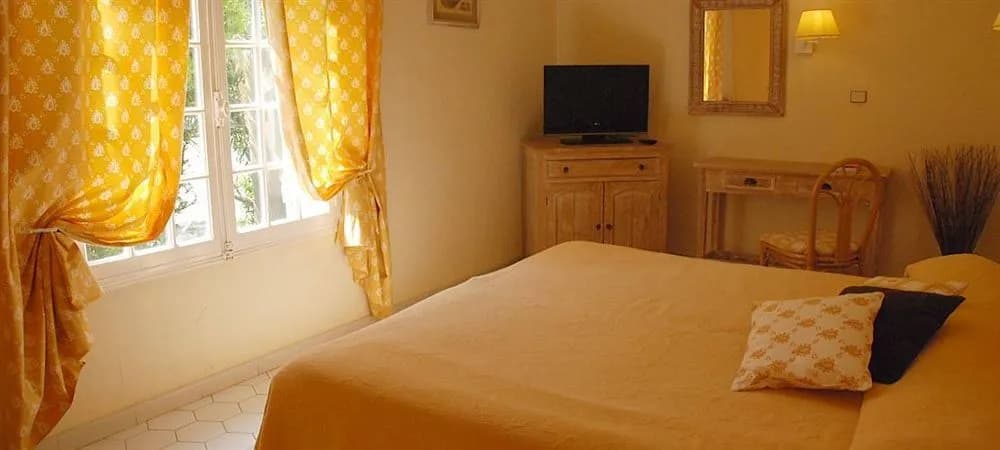 Hotel Les Mazets Des Roches - Photo 4
