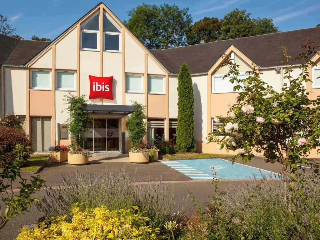Ibis Jouy en Josas Velizy - Photo 1