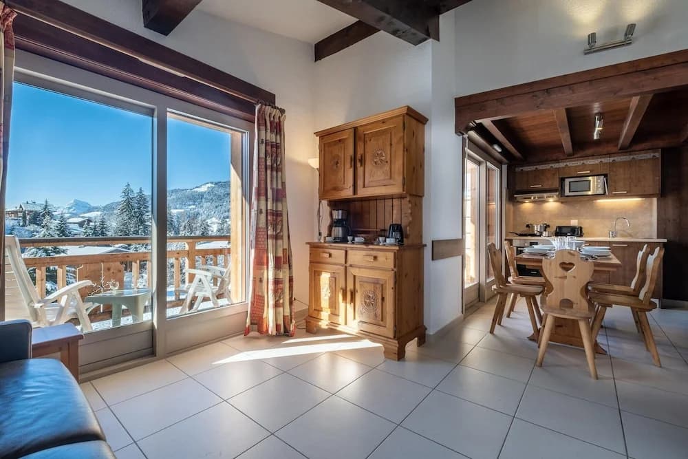 Nice Apartment With Balcony - Photo 2