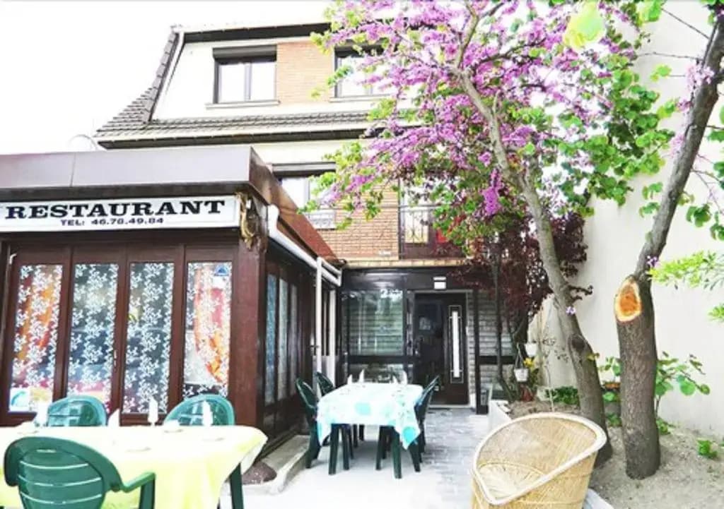 Paris Star Hotel - Photo 1