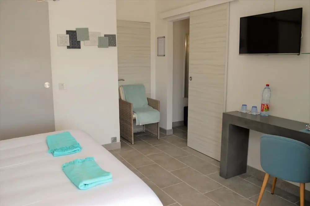 Villa La Terre Des Lauriers B&B - Photo 2