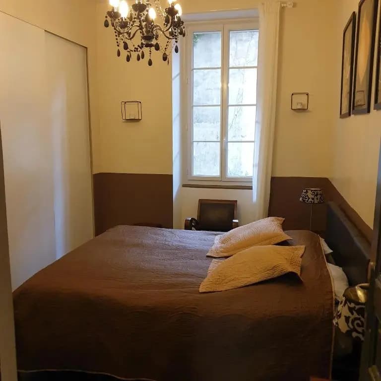 Appartement intra muros 8 personnes climatisé Wifi stationnement facile - Photo 3