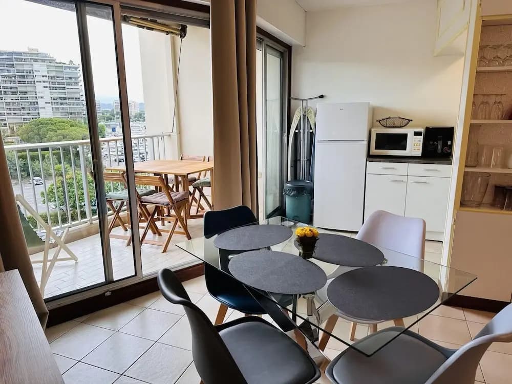 Studio With a Shared Pool Near the Beaches - 2244 - Photo 5