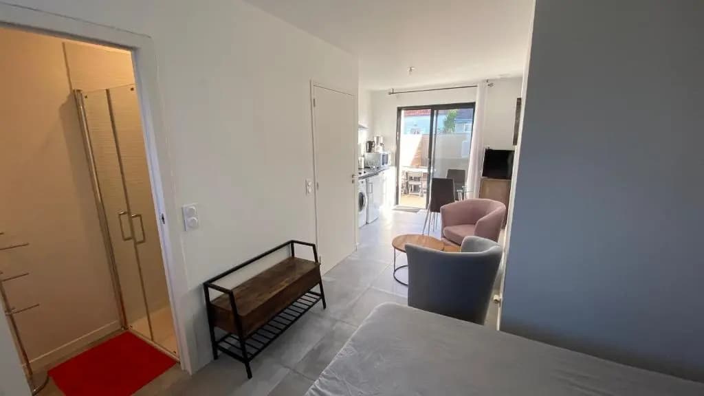FLEUR DE SEL logement de 21m2 avec prêt vélos, meublé Tourisme 2 étoiles, cuisine et sdb privées avec terrasse clôturée de...
