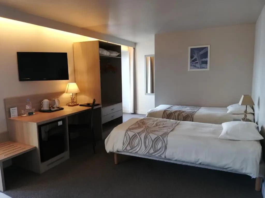 Hotel Le Léman - Photo 3