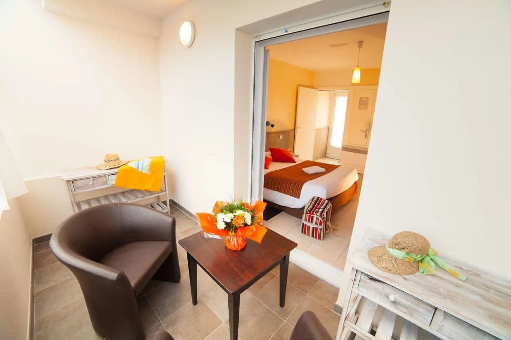 BRIT HOTEL Lannion vers Perros-Guirec - Photo 2