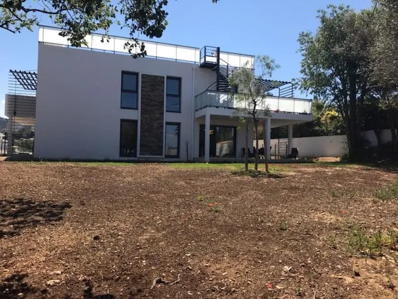 T3 neuf avec Grand Jardin - proche des plages - Photo 1