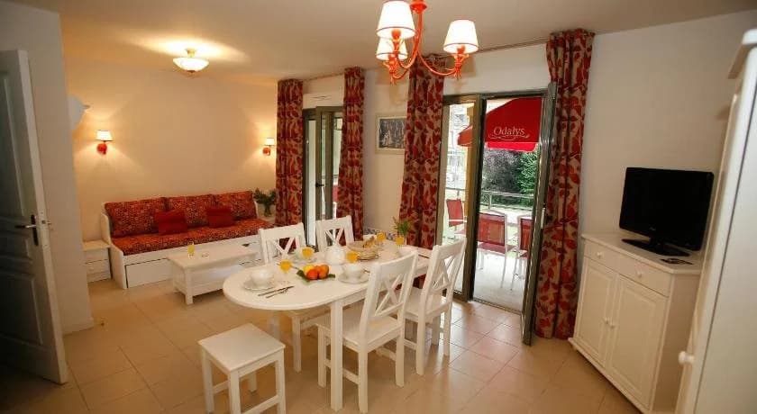 Odalys Residence Le Chateau de Pretreville - Photo 4