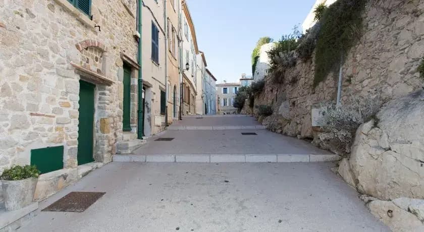 Stay In Antibes - Photo 1