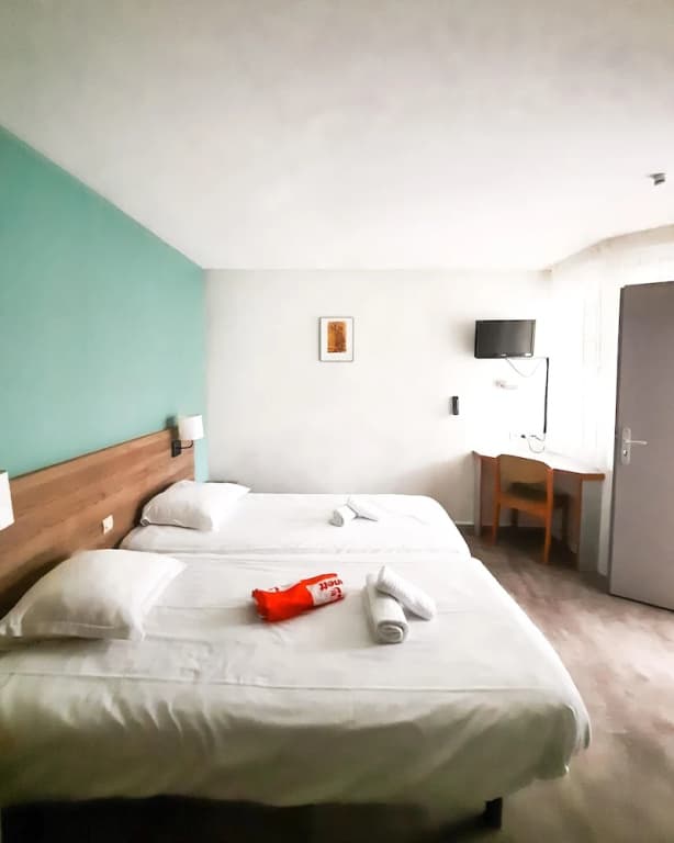 2 Room Apartment 3 People 1 Baby - Photo 2