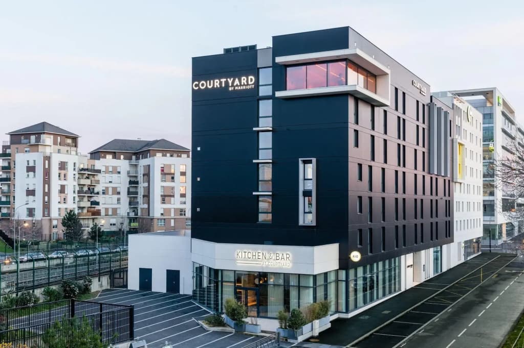 Courtyard by Marriott Paris Creteil - Photo 1