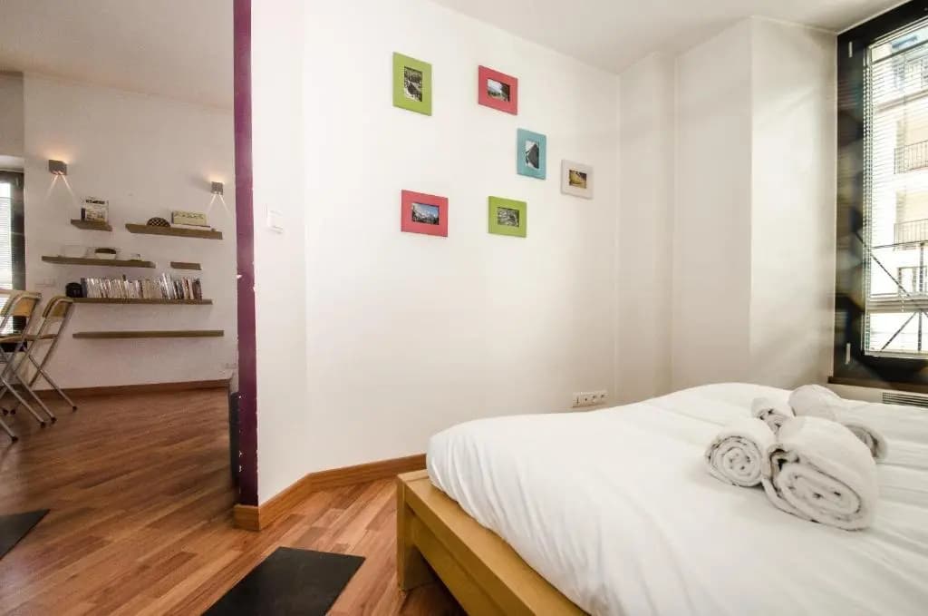 Cocoon - Photo 2