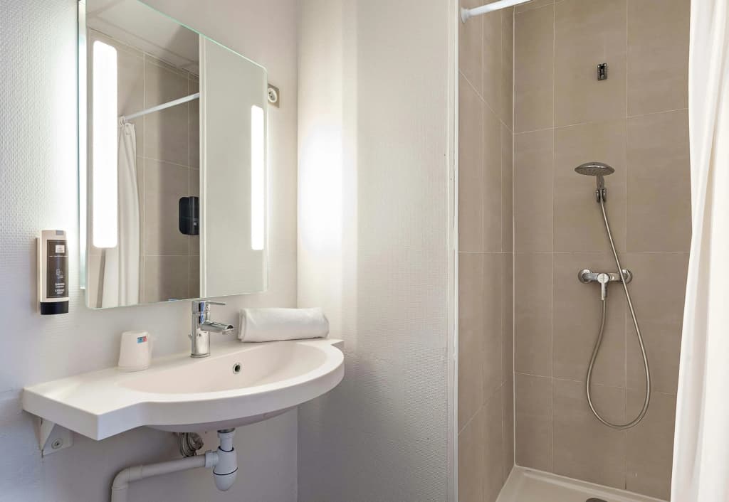 B&B HOTEL Rouen Saint-Etienne-du-Rouvray - Miniature 8