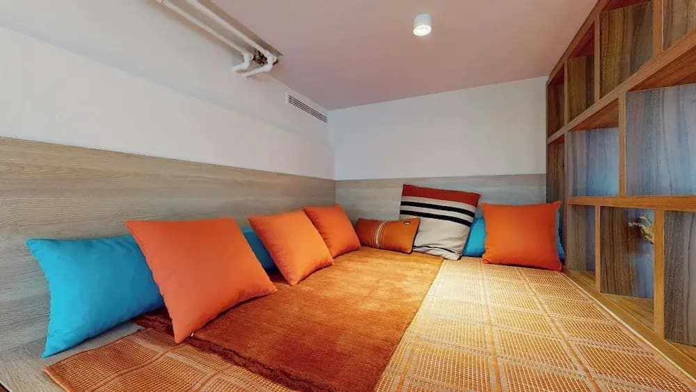 Room 1211 in a Premium Residence- Sport/laundry - Photo 4