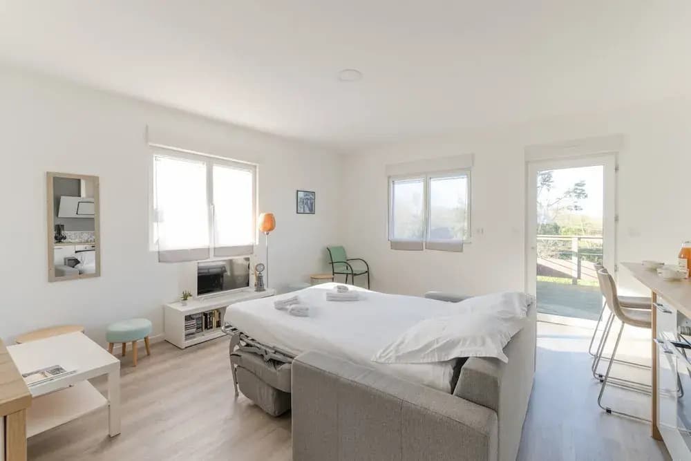 Apartment in Ploudalmezeau Near Treompan Beach - Photo 4