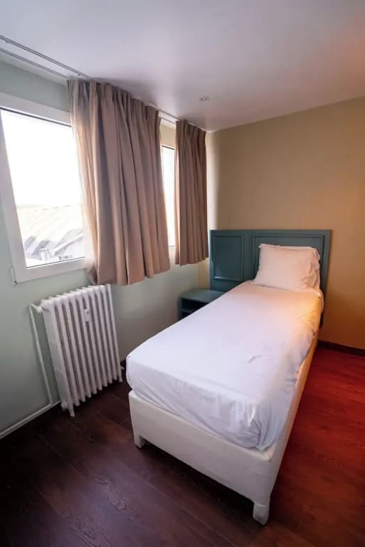 Breeze Hotel - Miniature 7