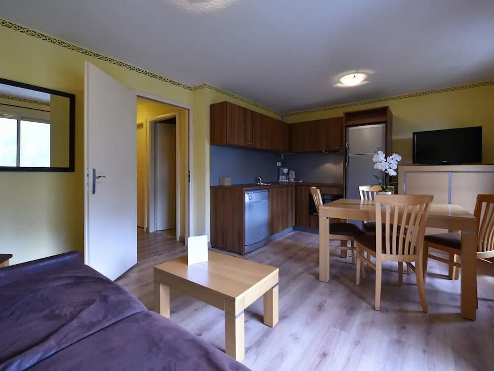 Chalet in Isola Near Ski Slopes - Photo 5
