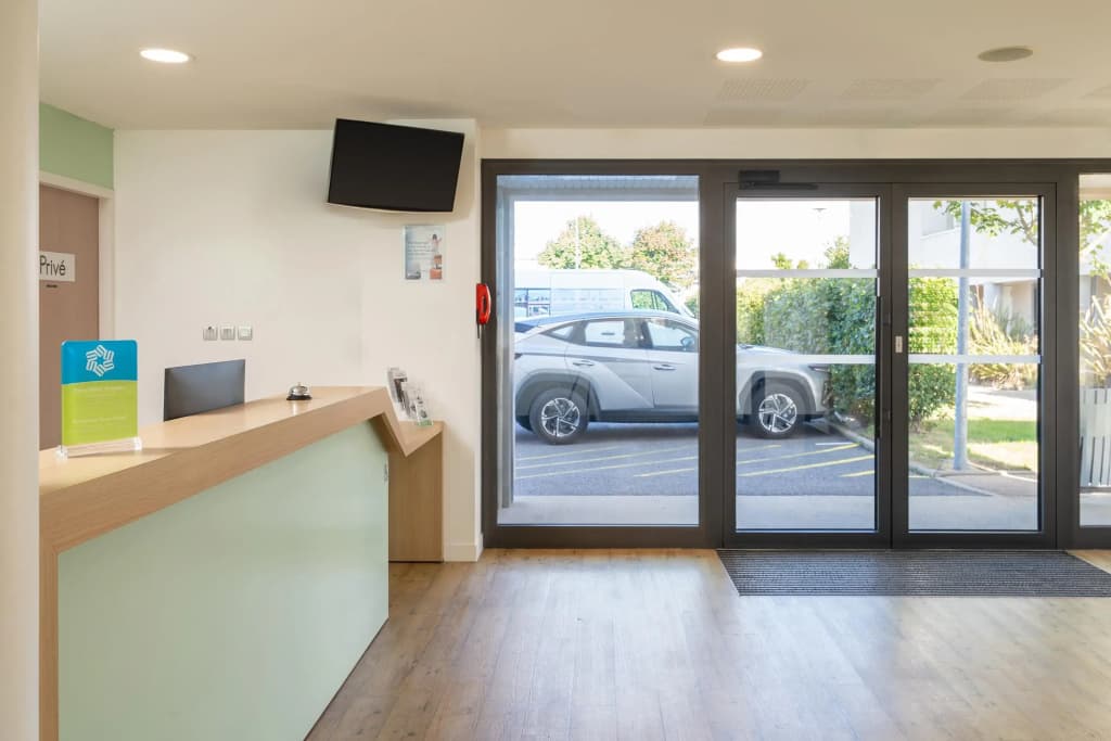 Sure Hotel by Best Western Guerande - Miniature 7