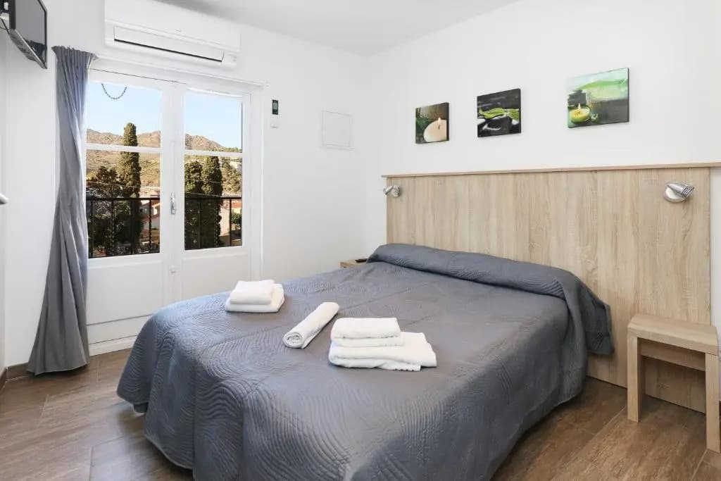 Hotel Arago - Photo 3