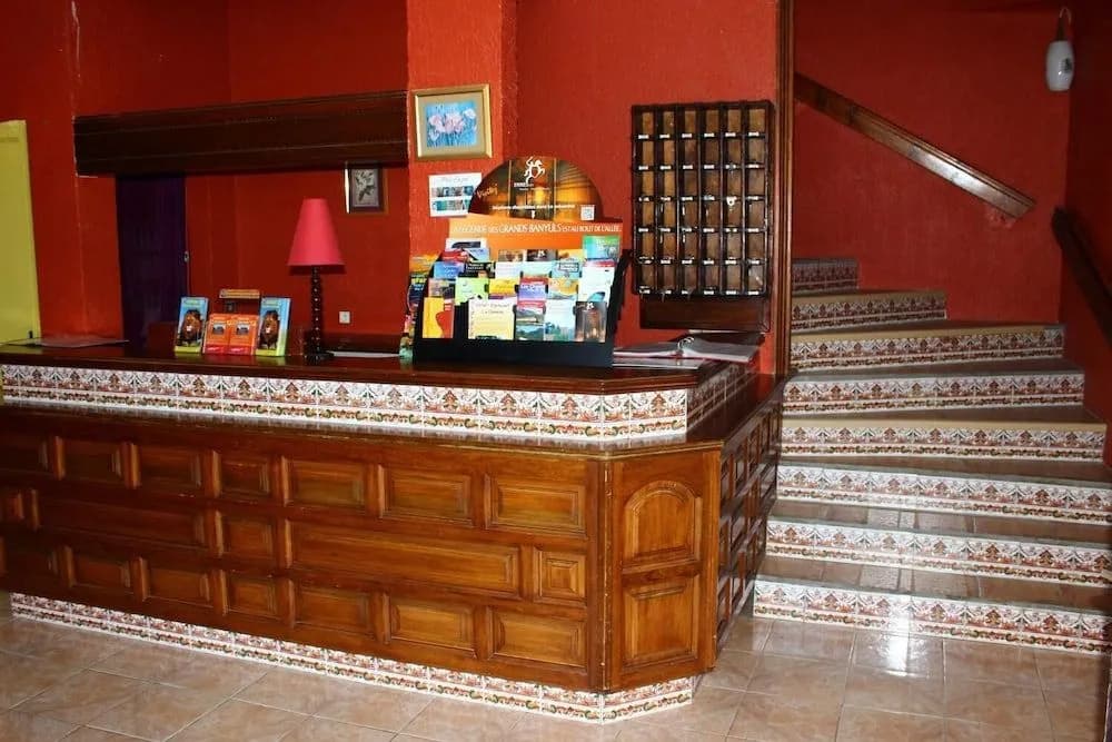 Hotel Restaurant La Garenne - Photo 2