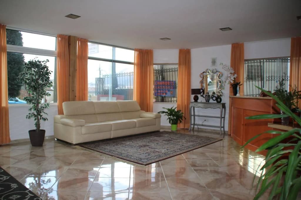 Lutetia - Photo 2