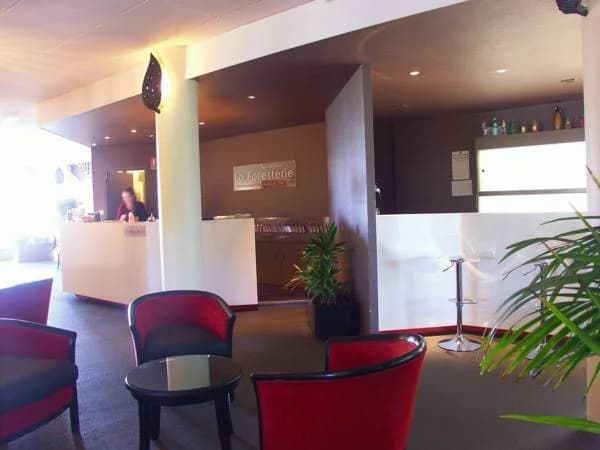 Best Western Auberge De La Foresterie - Photo 2