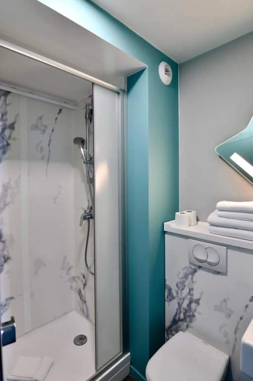 Ibis Budget Saint Nazaire Centre Gare - Miniature 8