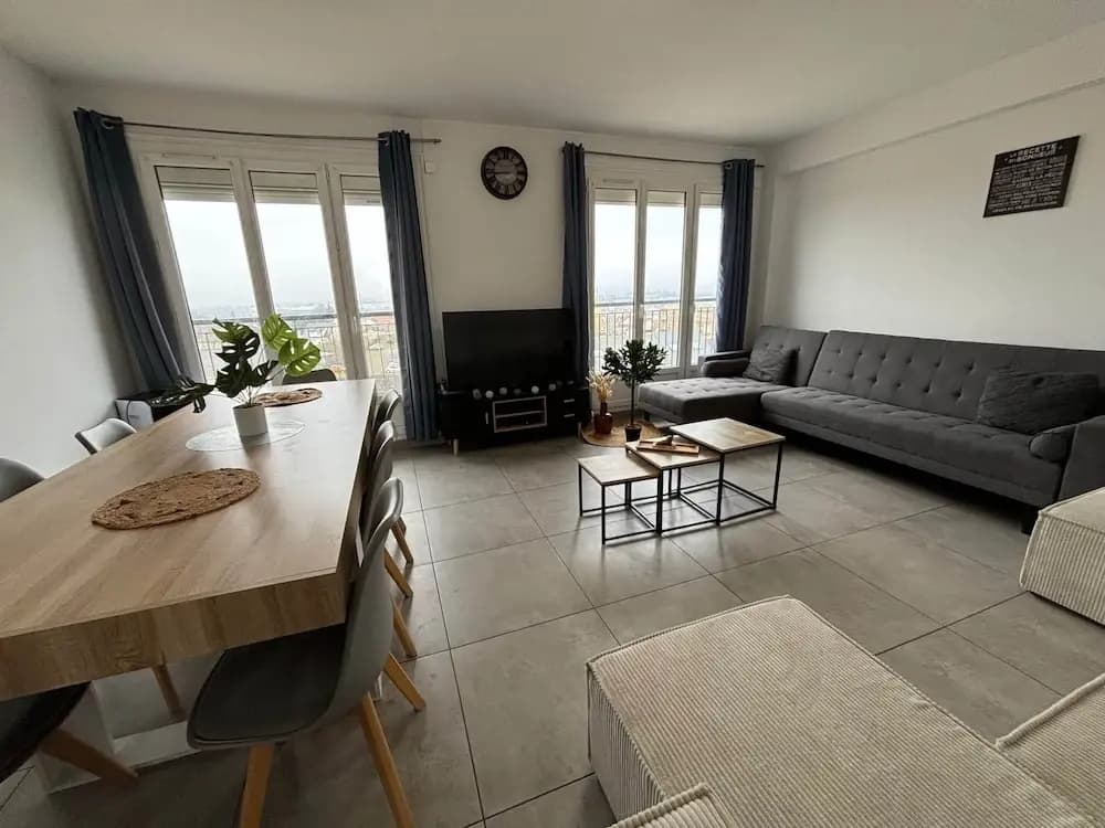 Modern Apartment for 9 in Loire - Photo 1