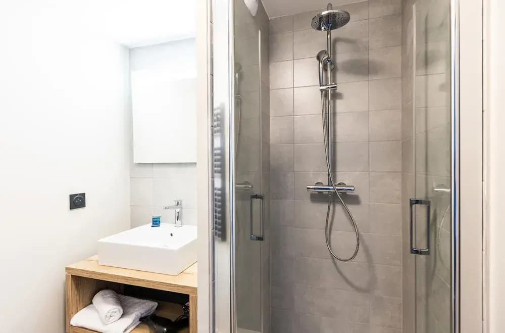Apartment in Risoul With Ski-in/ski-out Access - Miniature 7