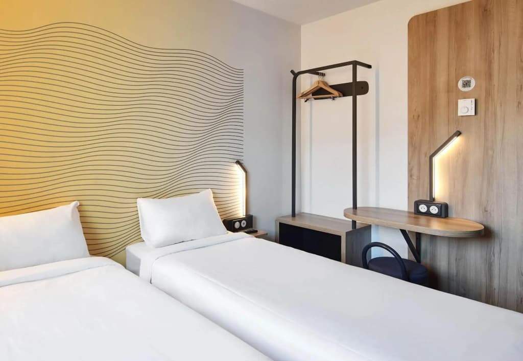 B&B HOTEL Paris Saint-Denis Pleyel - Miniature 7