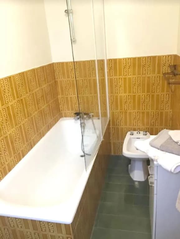 Villa With 10 Bedrooms In Villeneuve Sur Lot With Wonderful City View Private Pool Furnished Garden - Miniature 7