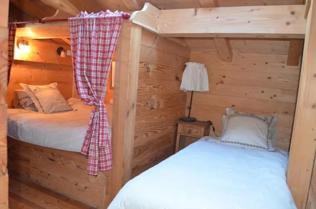 Chalet Altitude 1057 - Photo 1