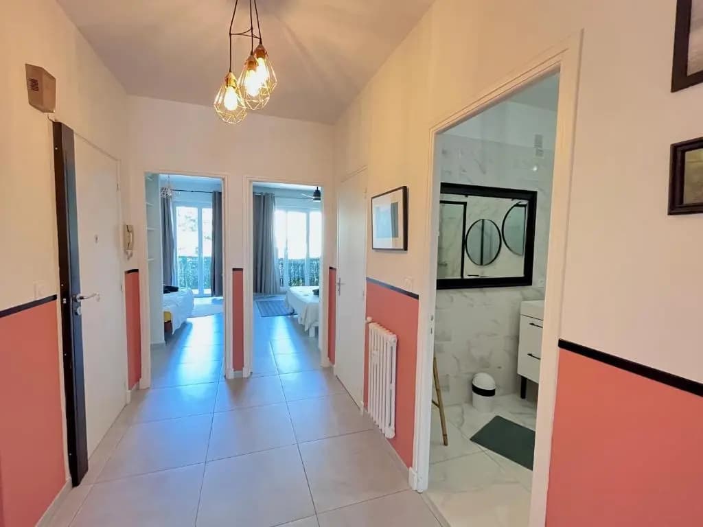 2 Bedrooms - Sea View Apartment - Miniature 8