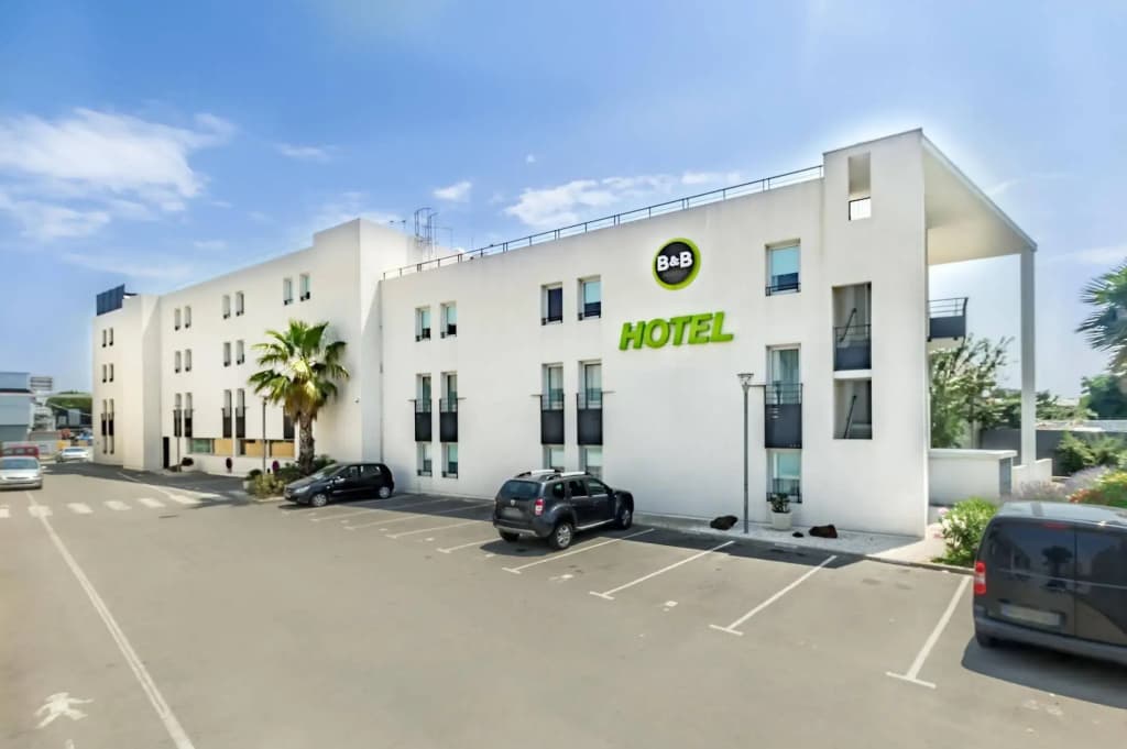 B&B HOTEL Cannes La Bocca Plage - Photo 1