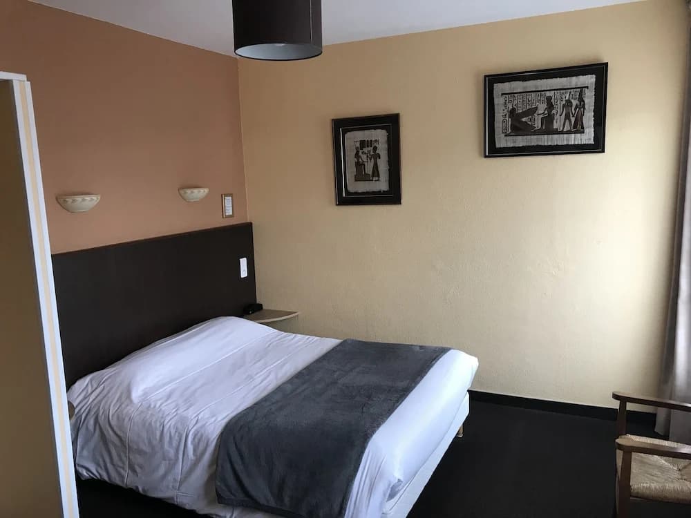 Rev Hotel - Photo 4
