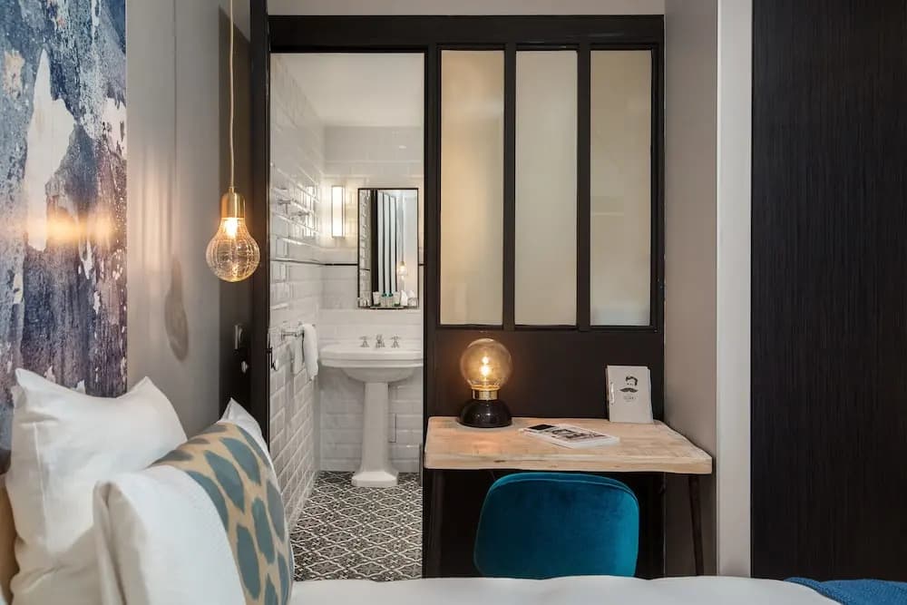 Hotel Des Boulevards - Photo 4