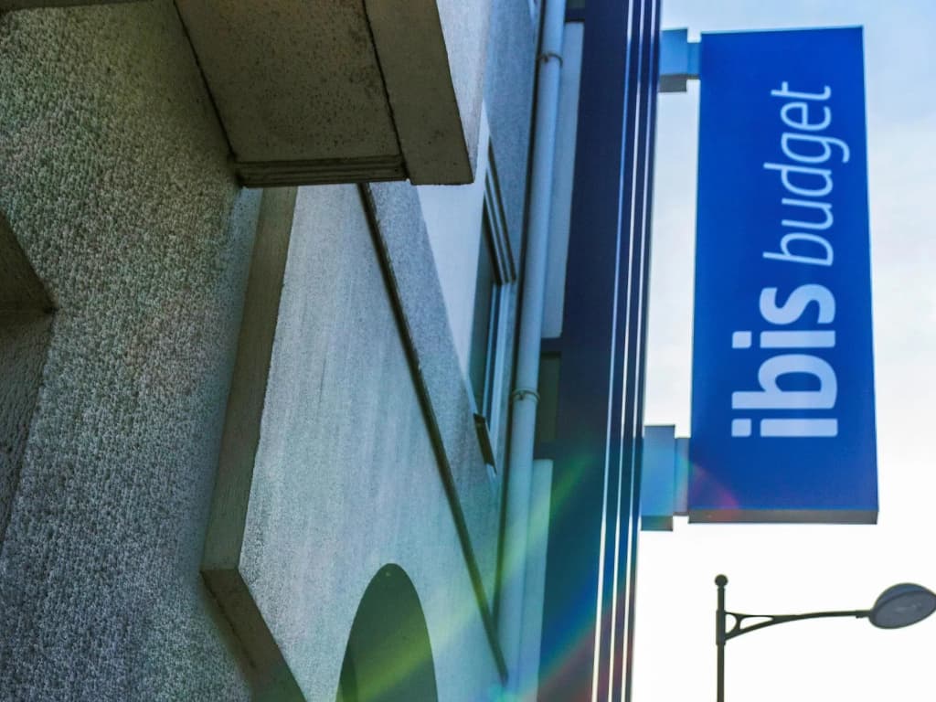 ibis budget Angoulême Centre - Photo 1
