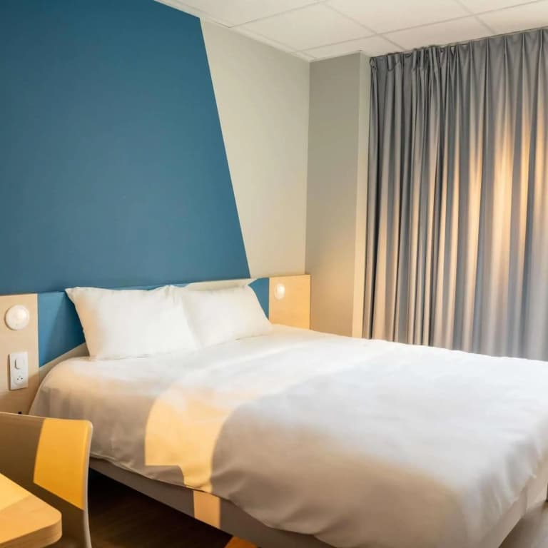 Ibis Budget Compiègne Centre-Ville - Photo 4