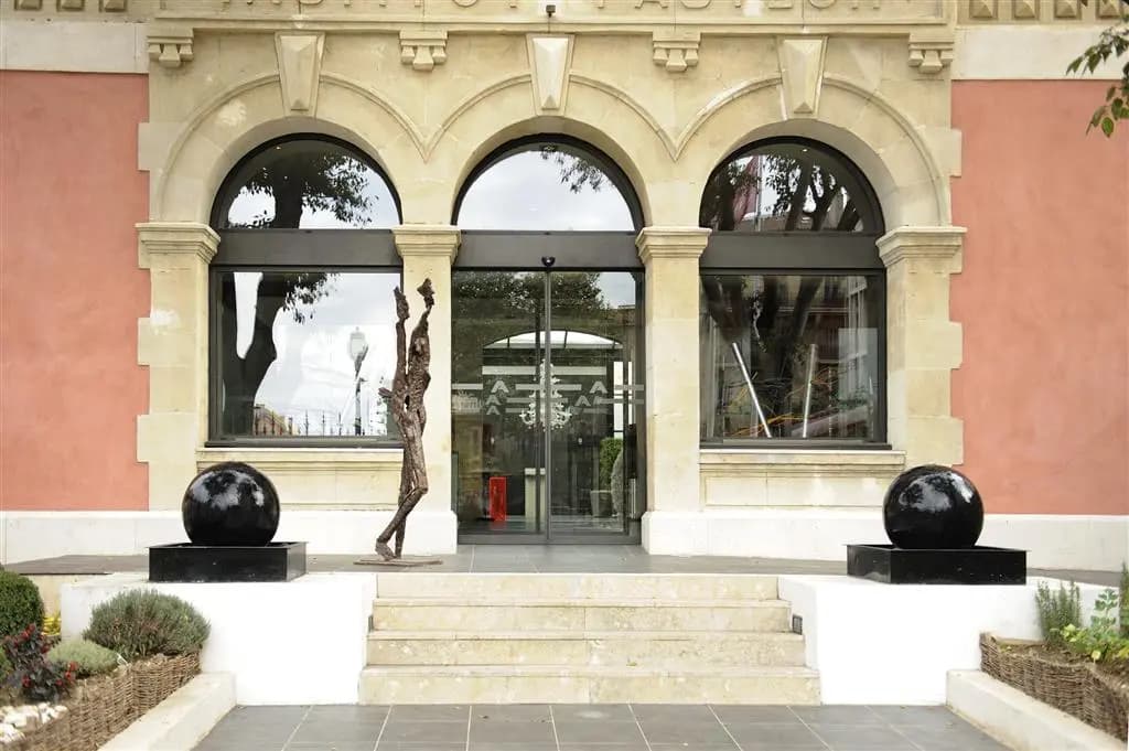 New Hotel of Marseille - Photo 1