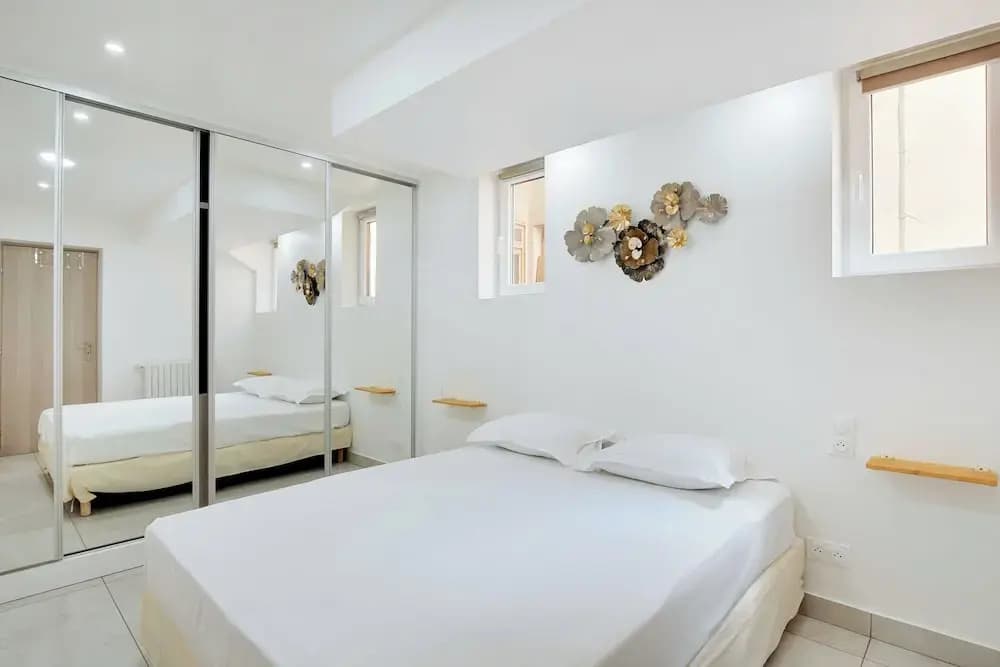 Appartement in the Heart of Paris Canal de L'ourq/crimee - Photo 2
