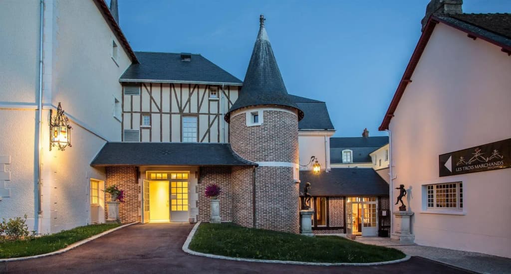 Relais des Trois Châteaux - Photo 1
