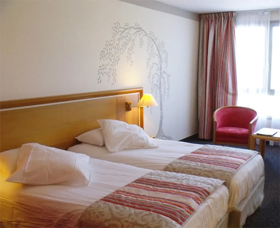 Domain de la Foret d'Orient - Natur'Hotel Golf Spa - Photo 4