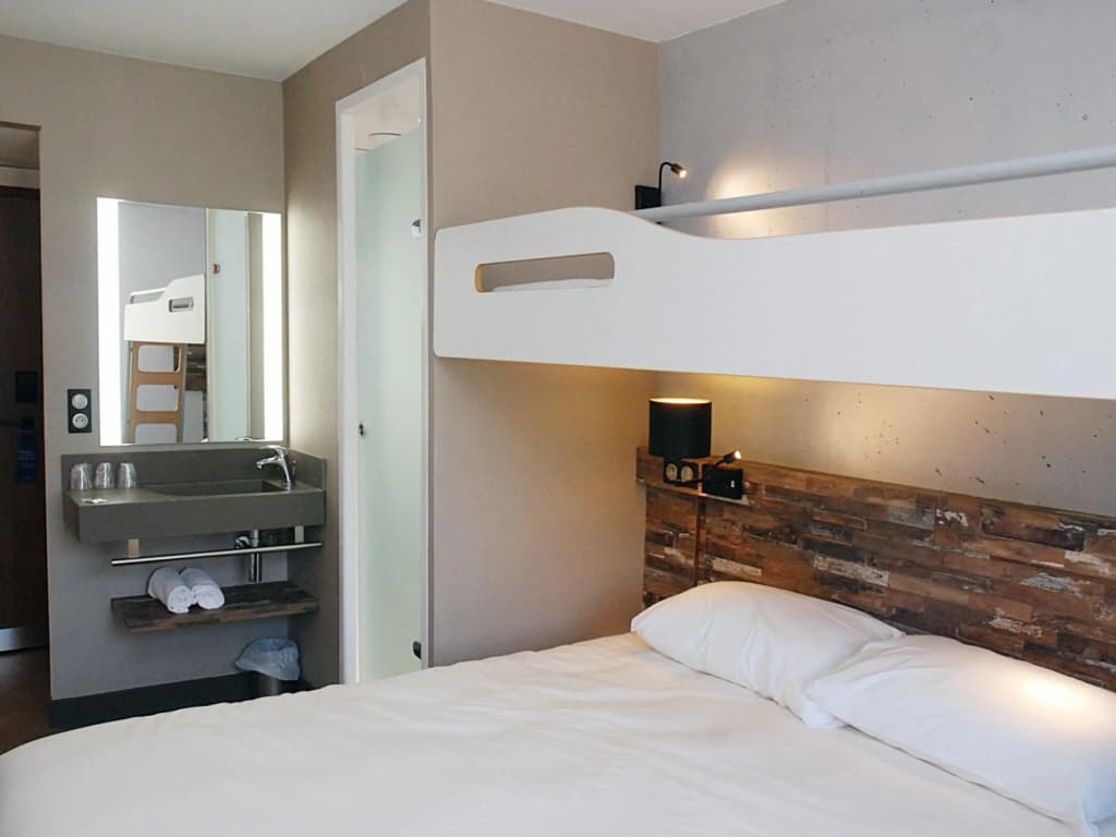 ibis budget Annecy Poisy - Photo 3