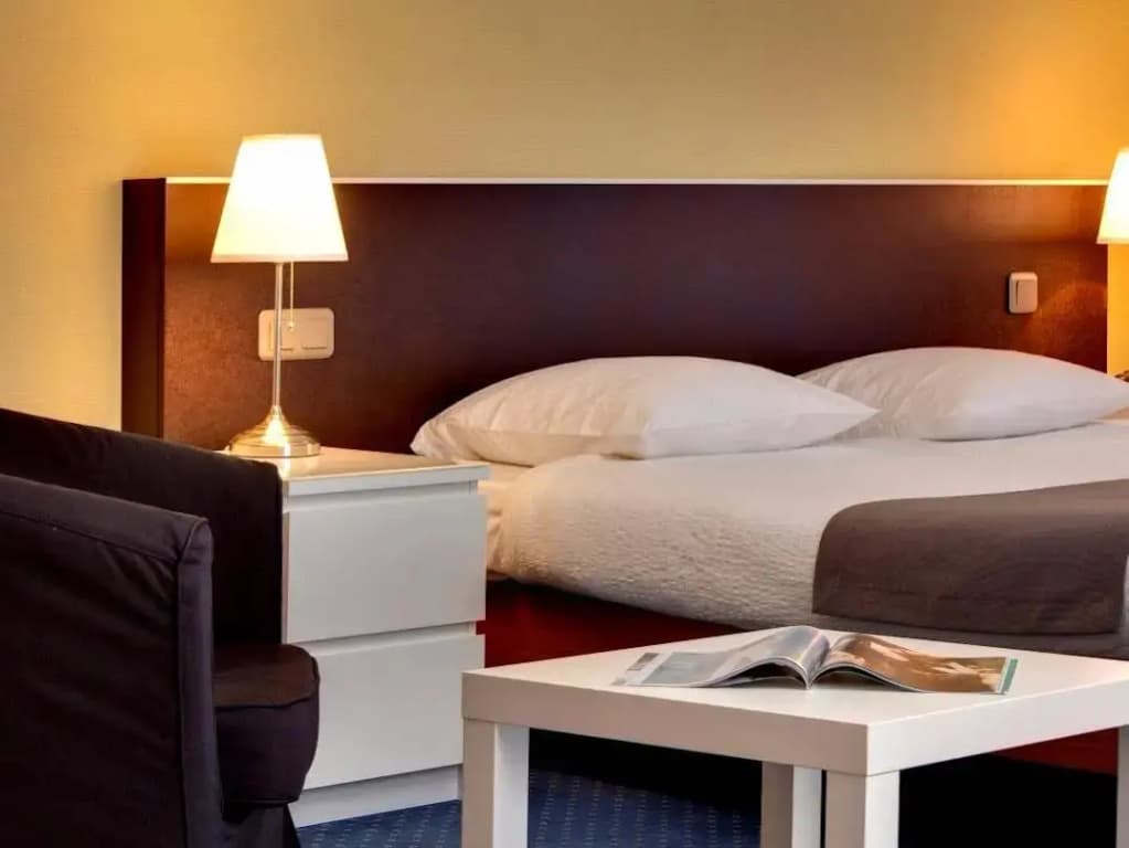 Hotel Le Tronçais - Photo 3