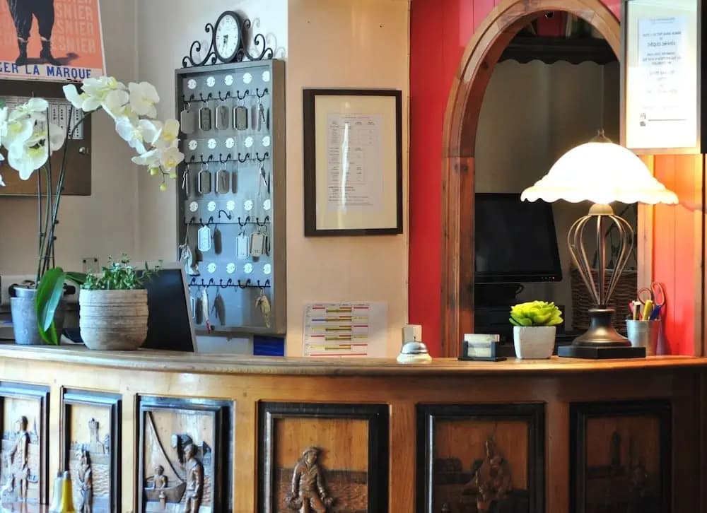 Hotel Les Voyageurs - Photo 2