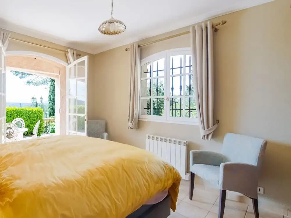 Nice Holiday Home in Lorgues - Photo 4